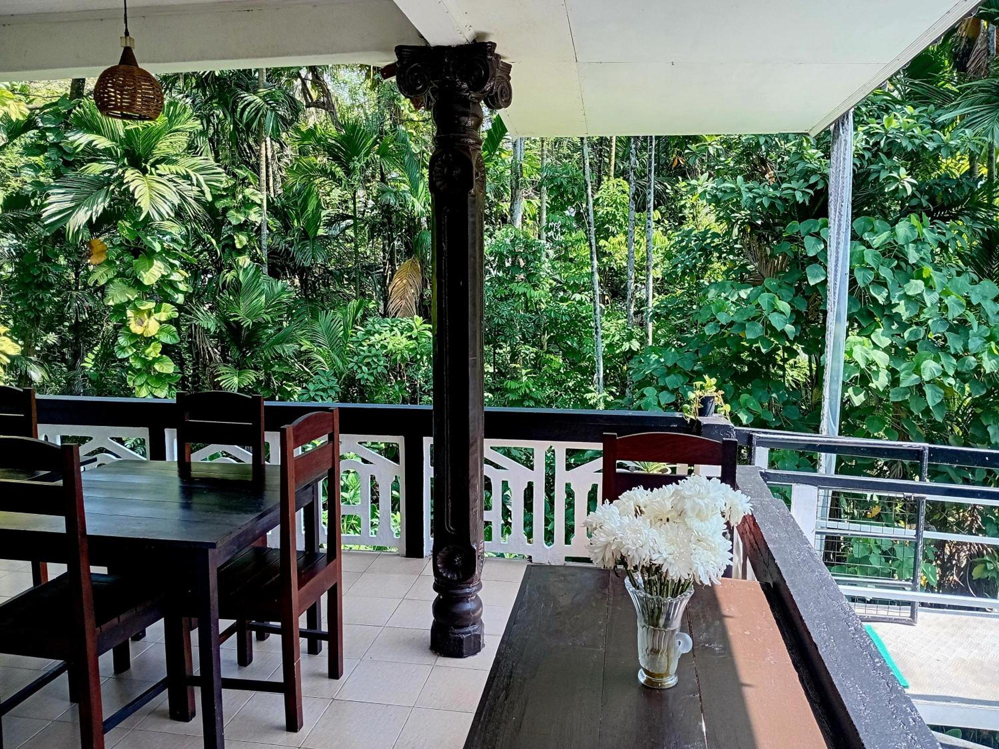 Green Turf Galle Exterior photo